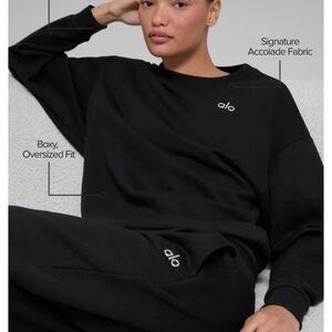 ALO Yoga Black Oversized Sweatshirt and Pants Set